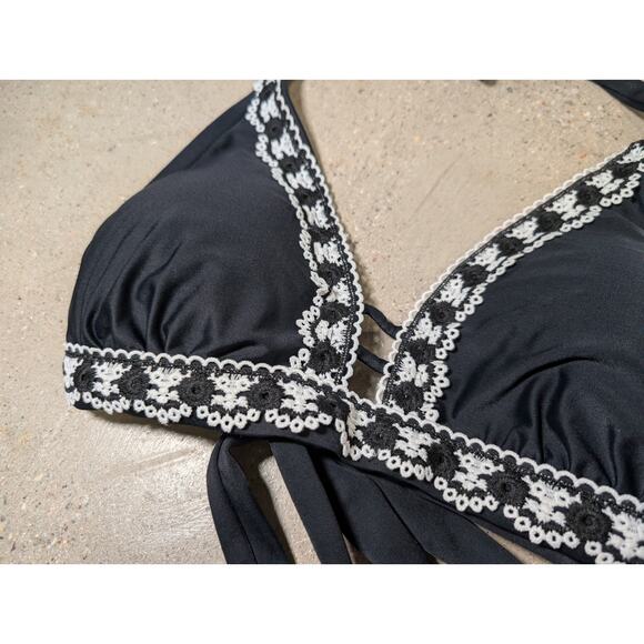 Kona Sol Halter Bikini Top Womens D/DD Black Solid Crochet Trim & Blk Bottoms - Picture 3 of 7